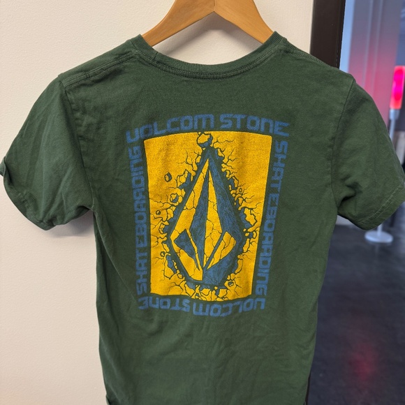 Volcom Skate Shirt - Youth Small - Picture 2 of 3